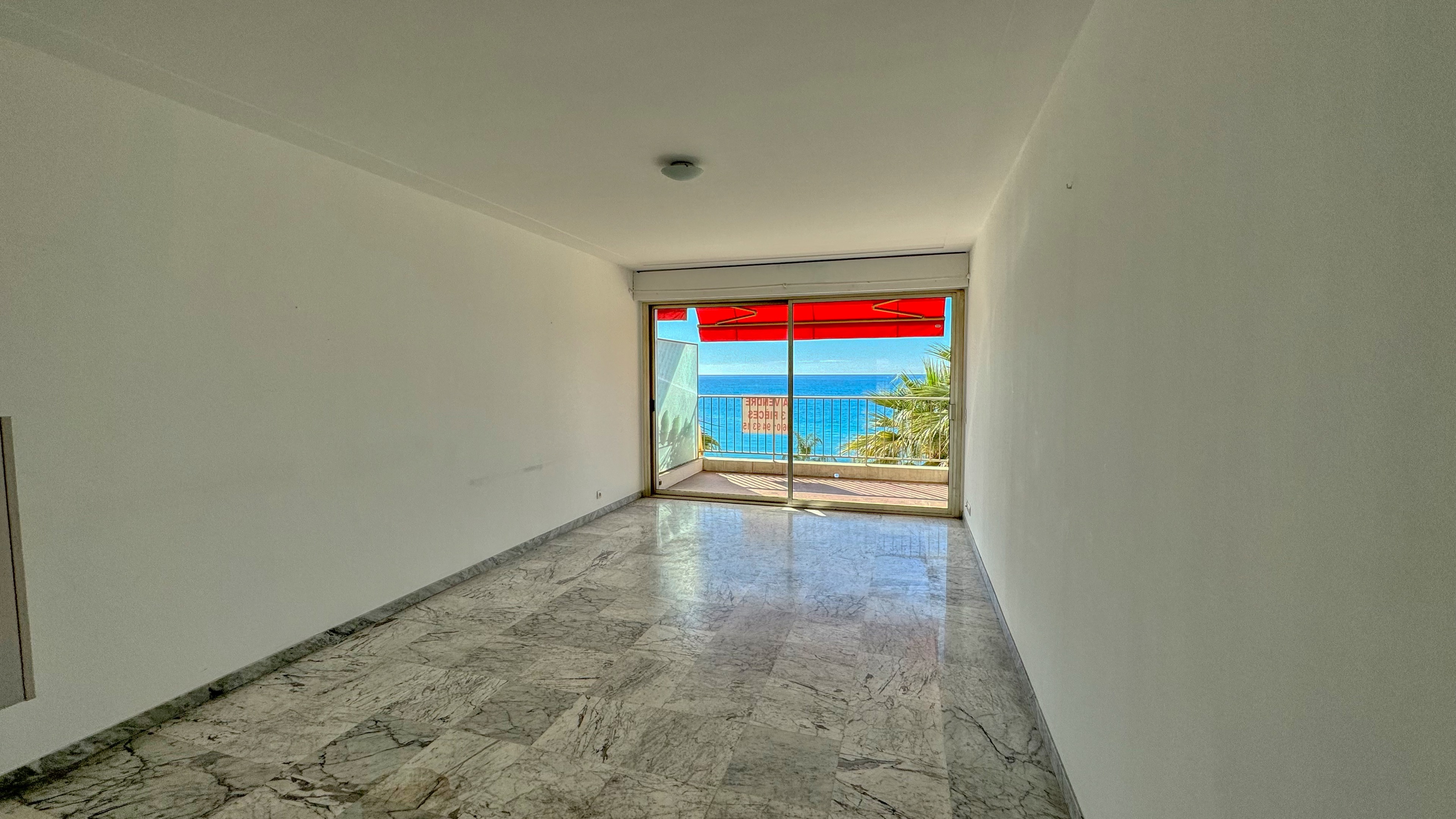 86 m² 3-room flat Menton 4