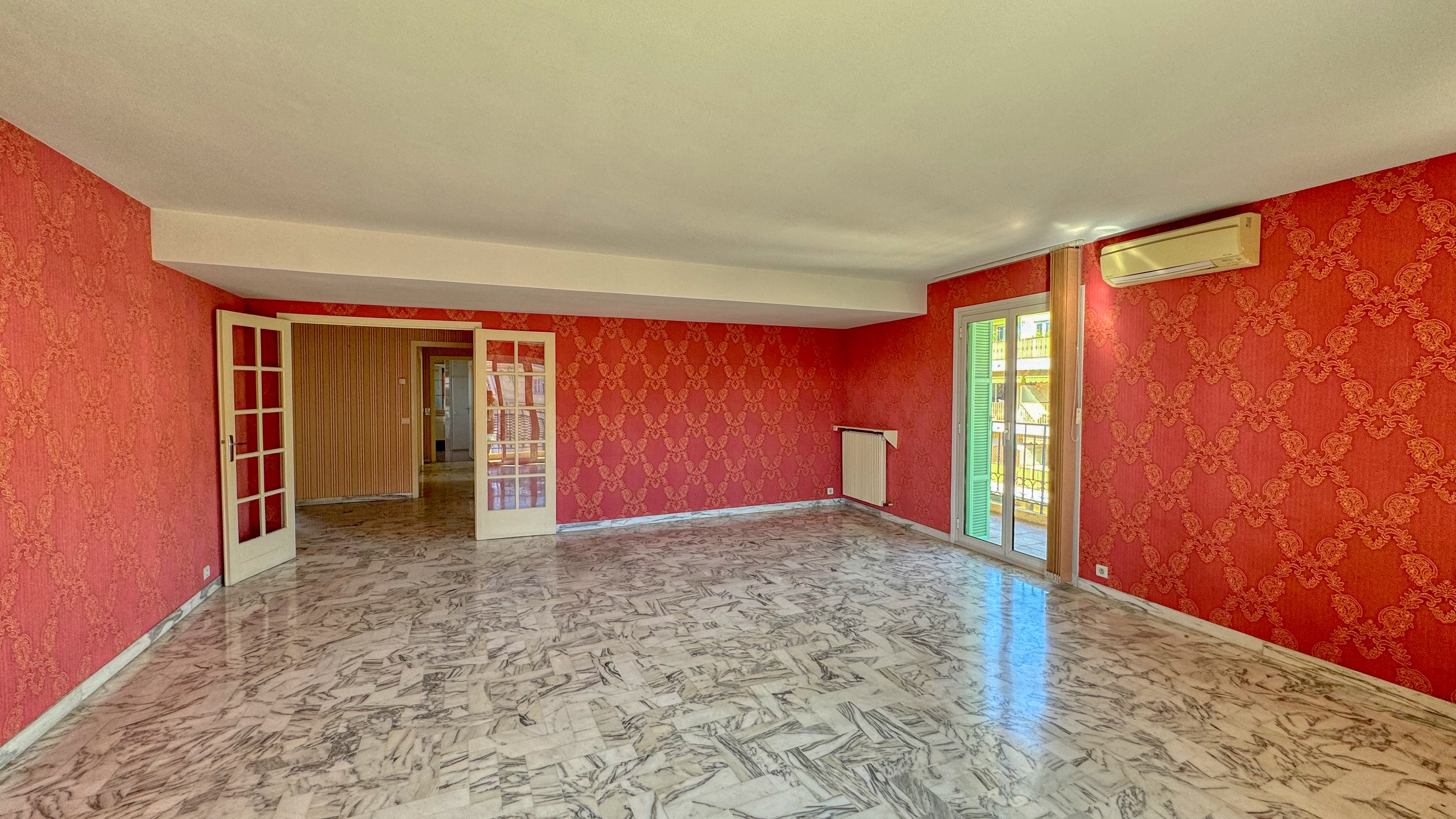 3 Pièces de 104 m² en Centre Ville Menton 5