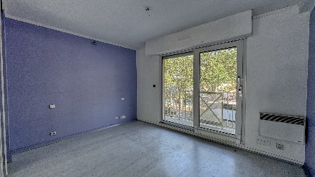 Appartement 3 Pièces en Première Ligne avec Vue Panoramique sur la Mer 9